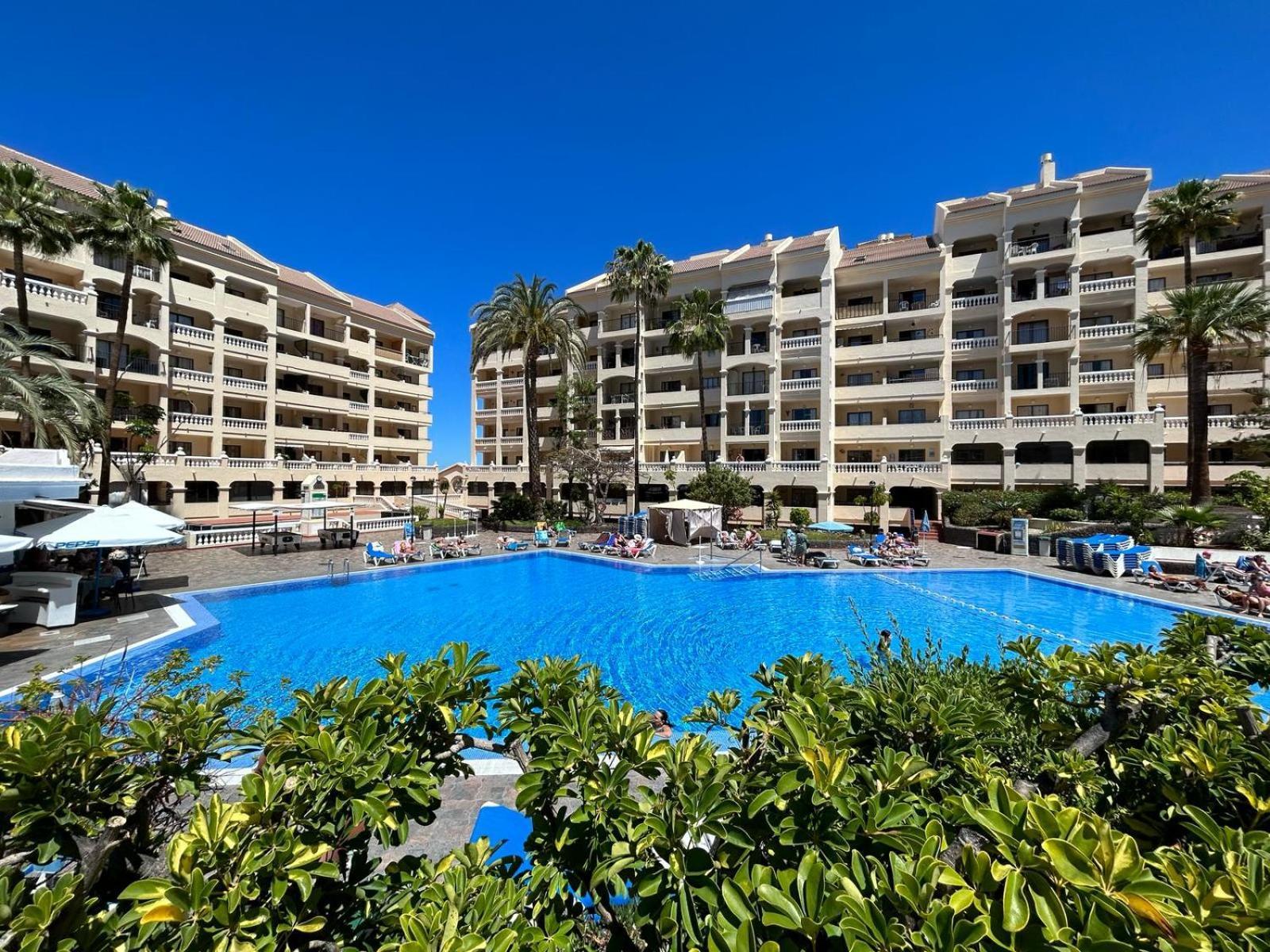 Lovely 1 Bed Apartment In Castle Harbour C108 Los Cristianos  Exterior photo